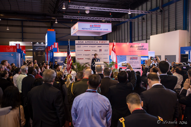 An American General addressing an audience, Singapore Airshow 2016 