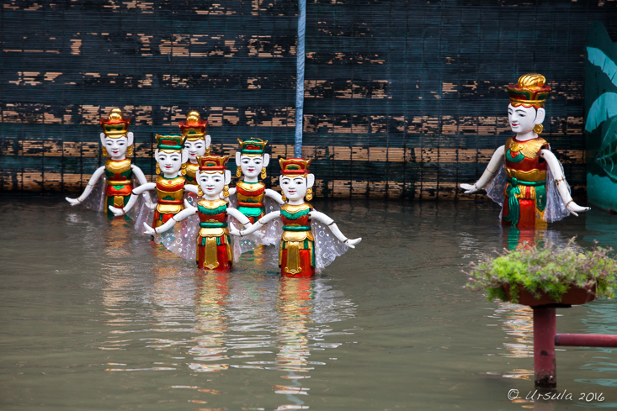 Vietnamese Water Puppets - Traditional Puppet Fun