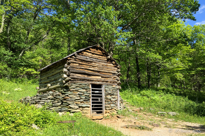 Outbuilding - Humpback Rocks Farm, Blue Ridge Parkway VA USA