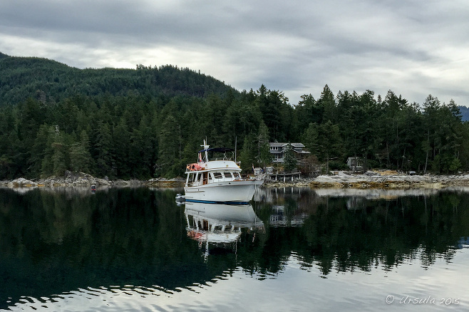 Motor cruiser on Ballet Bay, BC