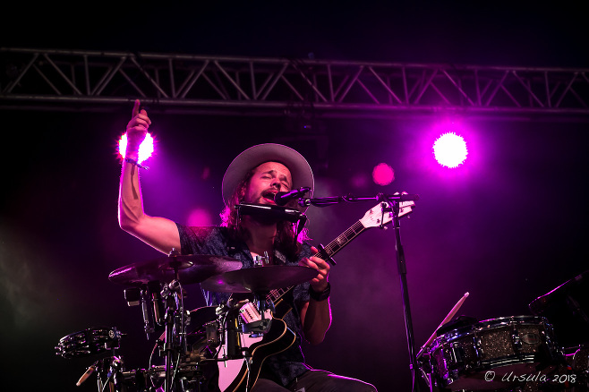 Shaun Kirk on stage at Byron Bay Bluesfest 2018, AU