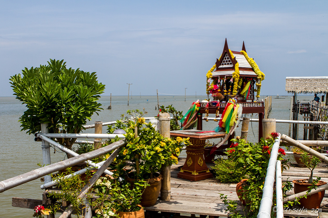 Bangkok’s “Beach” – Bang Khun Thian, Thailand » Ursula's Weekly Wanders