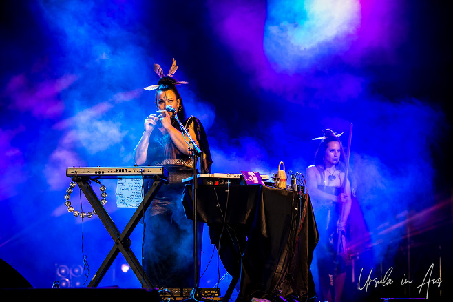 Māmā Mihirangi and the Māreikura on stage, Byron Bay Bluesfest 2019, Australia