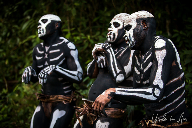 Skeleton Men of the Bugamo Tribe, Chimbu Province – Papua New Guinea ...