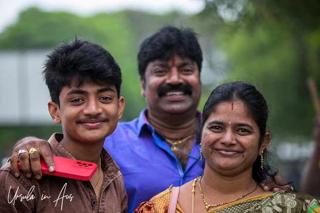 Portrait: Indian family, Mahabalipuram, India
