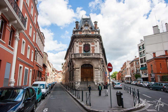 Le Télégramme building between Rue Gabriel Péri and Rue des 7 Troubadours, Toulouse France